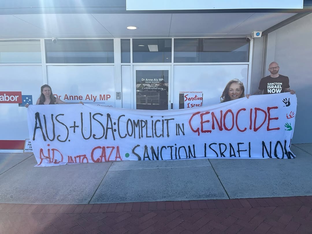 Rally Photos: Anne Aly’s Office